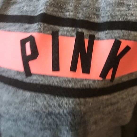 Victoria’s Secret Grey Raglan Pink Hoodie With Front Pouch Pocket 🌻 - Picture 4 of 7
